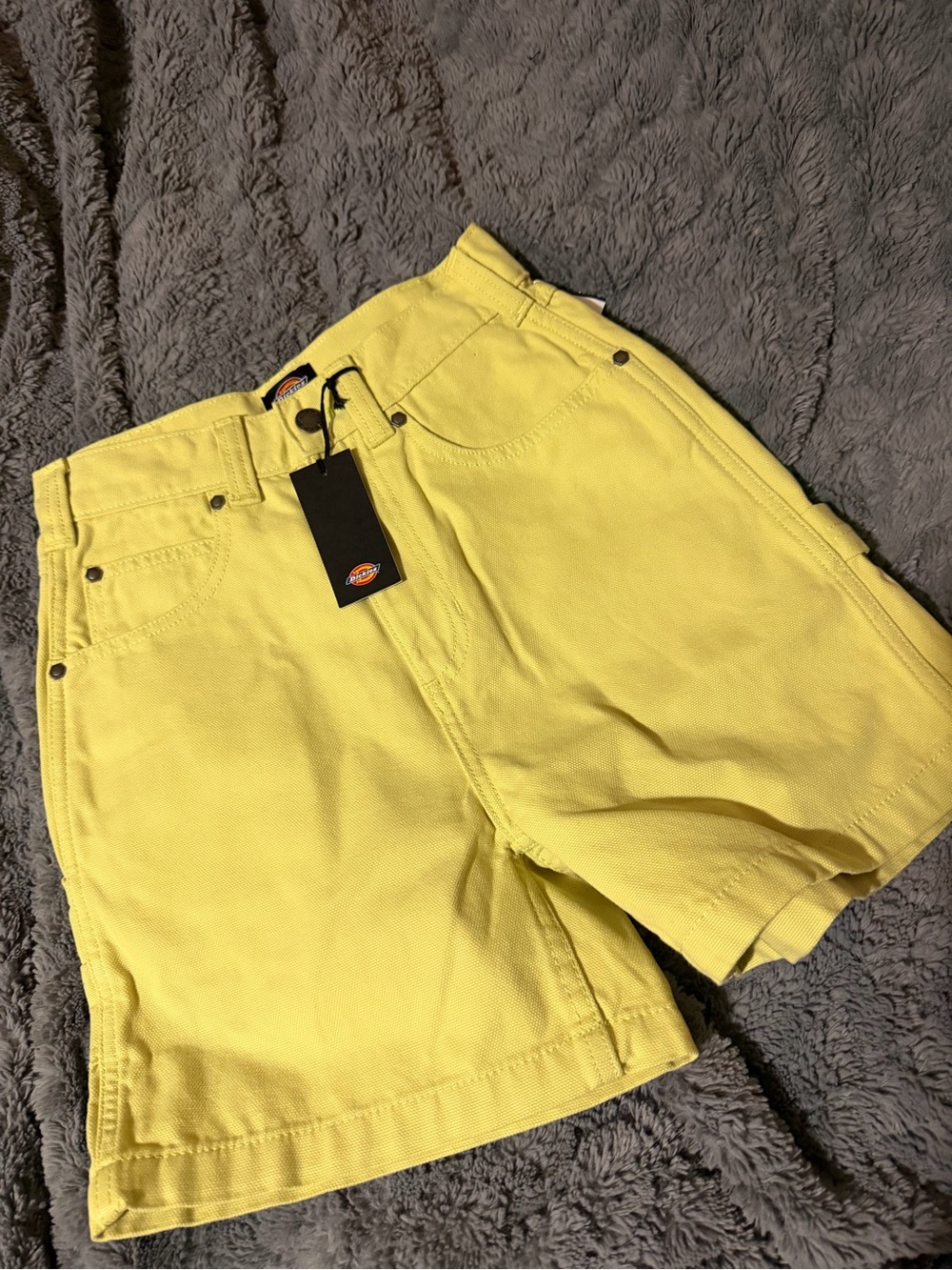 Dickies neon green short sz 24 /25 nwt